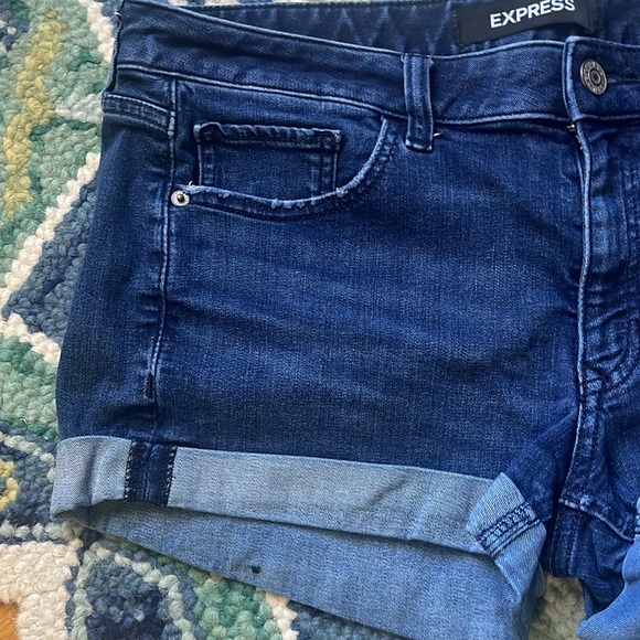 Express Women's Blue Denim Shorts - Picture 2 of 4